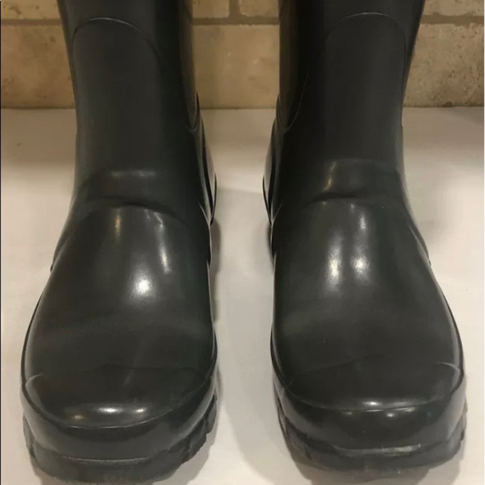 Hunter Gray Short Glossy Rain boots